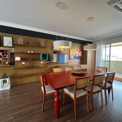 Cobertura com 209m², 4 quartos, 4 suítes, 3 garagens, no bairro Canasvieiras em Florianópolis