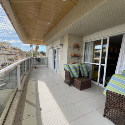 Cobertura com 209m², 4 quartos, 4 suítes, 3 garagens, no bairro Canasvieiras em Florianópolis