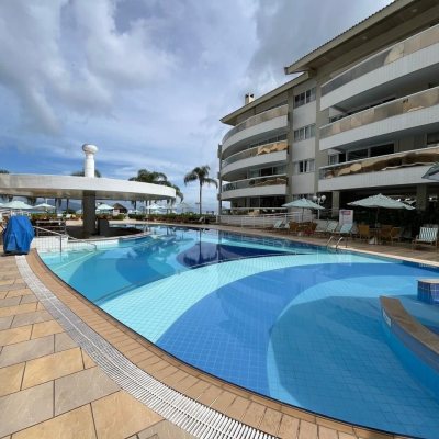 Cobertura com 209m², 4 quartos, 4 suítes, 3 garagens, no bairro Canasvieiras em Florianópolis