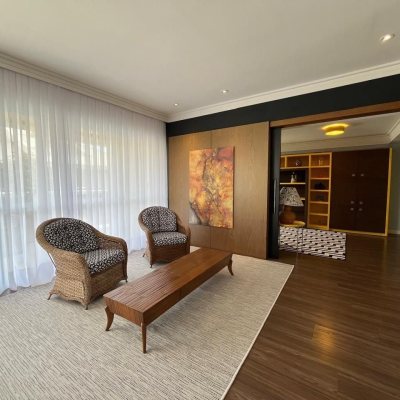 Cobertura com 209m², 4 quartos, 4 suítes, 3 garagens, no bairro Canasvieiras em Florianópolis