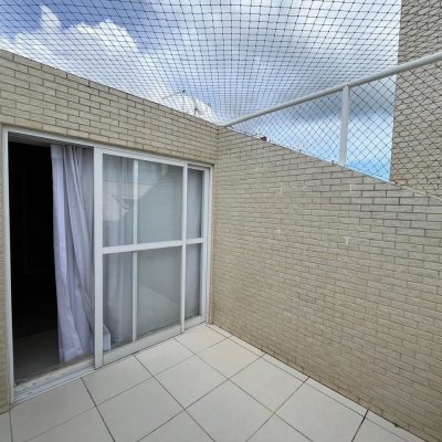 Cobertura com 209m², 4 quartos, 4 suítes, 3 garagens, no bairro Canasvieiras em Florianópolis