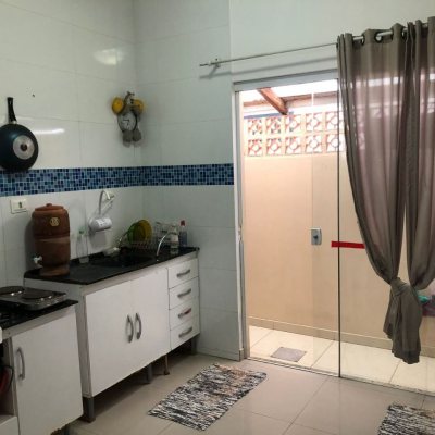 Casa Residencial com 99m², 2 quartos, 1 suíte, no bairro São João Do Rio Vermelho em Florianópolis