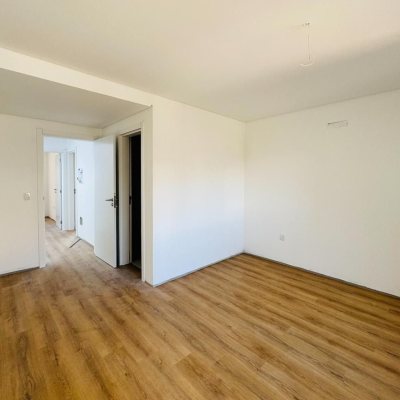 Casa Residencial com 132m², 3 quartos, 3 suítes, 2 garagens, no bairro Campeche em Florianópolis