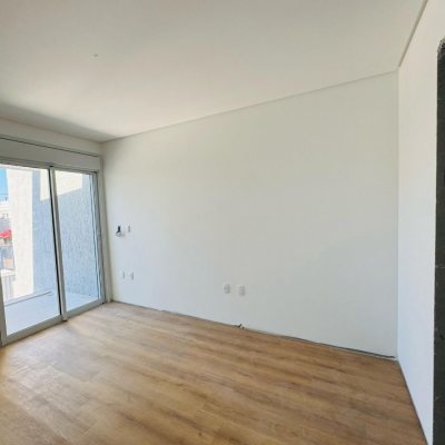 Casa Residencial com 132m², 3 quartos, 3 suítes, 2 garagens, no bairro Campeche em Florianópolis