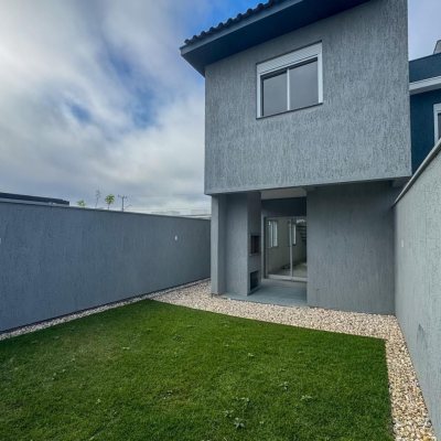 Casa Residencial com 170m², 3 quartos, 1 suíte, 2 garagens, no bairro Campeche em Florianópolis