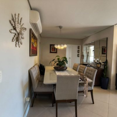 Apartamentos com 110m², 3 quartos, 1 suíte, 1 garagem, no bairro Capoeiras em Florianópolis