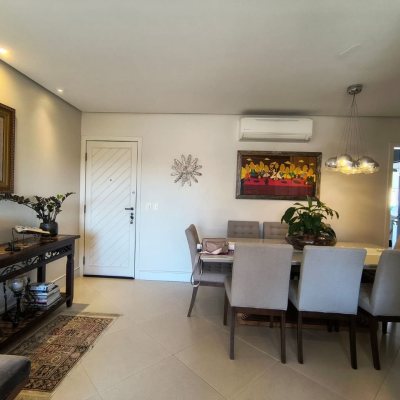 Apartamentos com 110m², 3 quartos, 1 suíte, 1 garagem, no bairro Capoeiras em Florianópolis