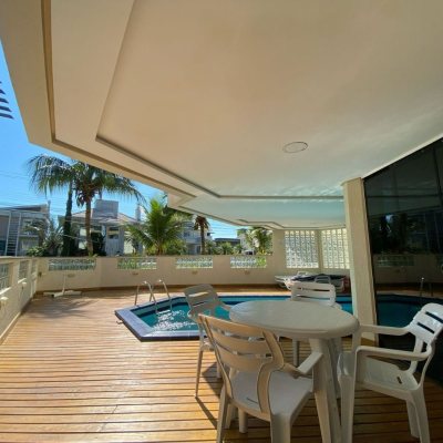 Apartamentos com 128m², 3 quartos, 3 suítes, 2 garagens, no bairro Jurerê Internacional em Florianópolis