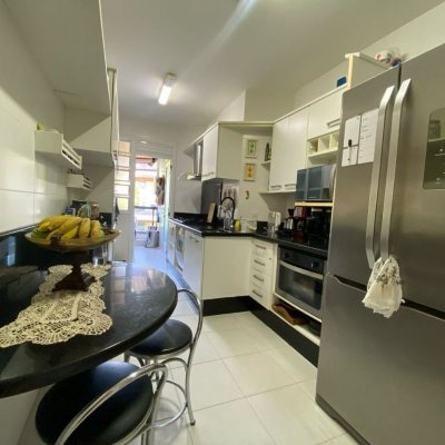 Apartamentos com 128m², 3 quartos, 3 suítes, 2 garagens, no bairro Jurerê Internacional em Florianópolis
