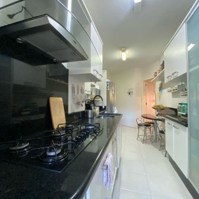 Apartamentos com 128m², 3 quartos, 3 suítes, 2 garagens, no bairro Jurerê Internacional em Florianópolis