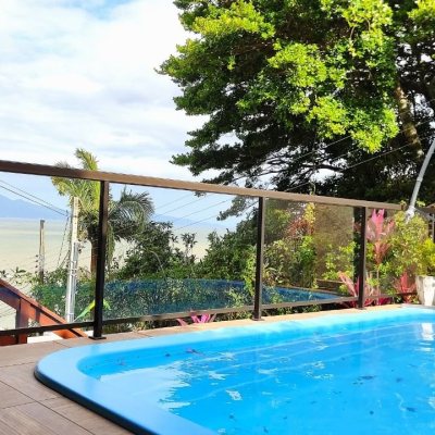 Casa Residencial com 250m², 3 quartos, 1 suíte, 4 garagens, no bairro Centro em São José