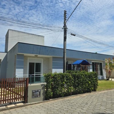 Casa em Condomínio com 224m², 4 quartos, 3 suítes, 2 garagens, no bairro Ponta Das Canas em Florianópolis