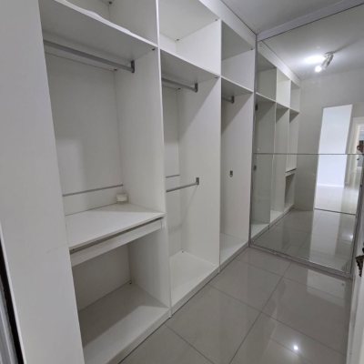 Casa em Condomínio com 224m², 4 quartos, 3 suítes, 2 garagens, no bairro Ponta Das Canas em Florianópolis