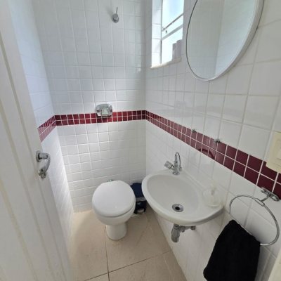 Casa em Condomínio com 224m², 4 quartos, 3 suítes, 2 garagens, no bairro Ponta Das Canas em Florianópolis