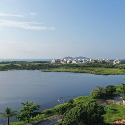 Casa Residencial com 157m², 3 quartos, 1 suíte, 2 garagens, no bairro Rio Tavares em Florianópolis