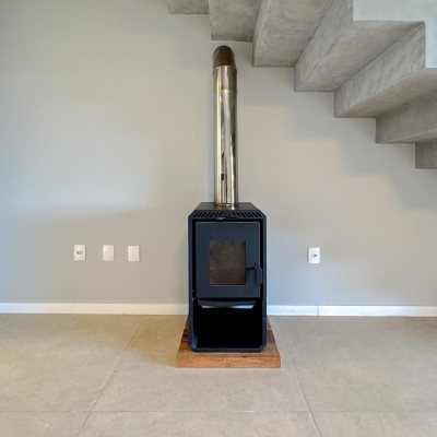 Casa Residencial com 157m², 3 quartos, 1 suíte, 2 garagens, no bairro Rio Tavares em Florianópolis