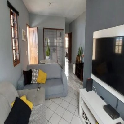 Casa Residencial com 144m², 4 quartos, 1 suíte, 2 garagens, no bairro Ingleses do Rio Vermelho em Florianópolis