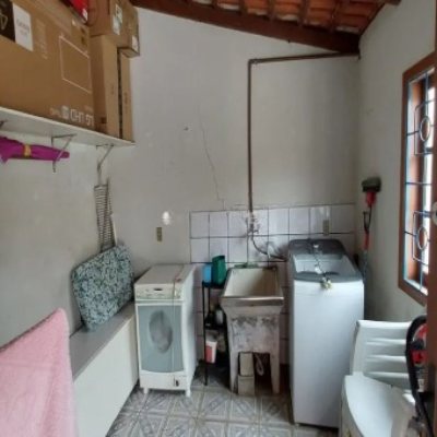 Casa Residencial com 144m², 4 quartos, 1 suíte, 2 garagens, no bairro Ingleses do Rio Vermelho em Florianópolis