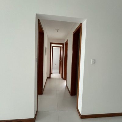 Apartamentos com 90m², 3 quartos, 1 suíte, 1 garagem, no bairro Rio Caveiras em Biguaçu