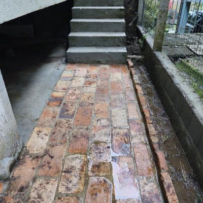 Casa Residencial com 270m², 2 quartos, 1 suíte, 2 garagens, no bairro Lagoa Da Conceição em Florianópolis