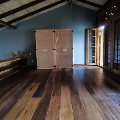 Casa Residencial com 270m², 2 quartos, 1 suíte, 2 garagens, no bairro Lagoa Da Conceição em Florianópolis