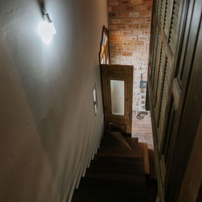 Casa Residencial com 270m², 2 quartos, 1 suíte, 2 garagens, no bairro Lagoa Da Conceição em Florianópolis