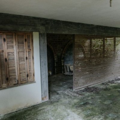 Casa Residencial com 270m², 2 quartos, 1 suíte, 2 garagens, no bairro Lagoa Da Conceição em Florianópolis