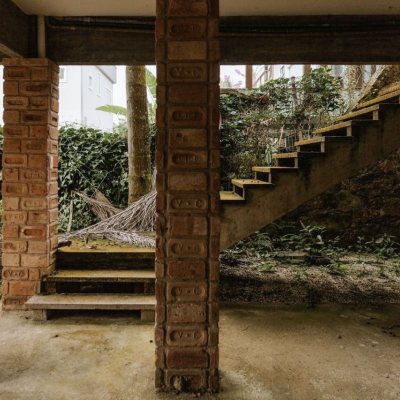 Casa Residencial com 270m², 2 quartos, 1 suíte, 2 garagens, no bairro Lagoa Da Conceição em Florianópolis