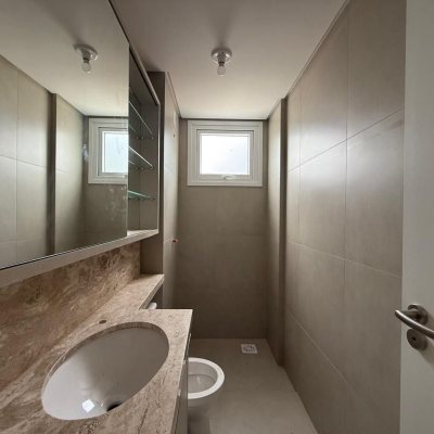 Studio Residencial com 40m², 1 quarto, 1 garagem, no bairro Centro em Florianópolis