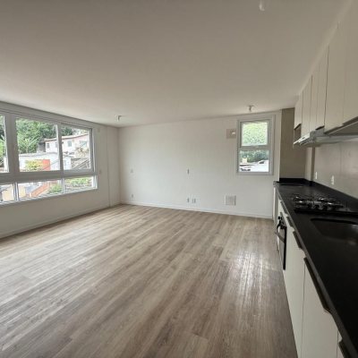 Studio Residencial com 40m², 1 quarto, 1 garagem, no bairro Centro em Florianópolis