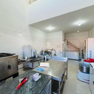 Loja com 54m², no bairro Pantanal em Florianópolis