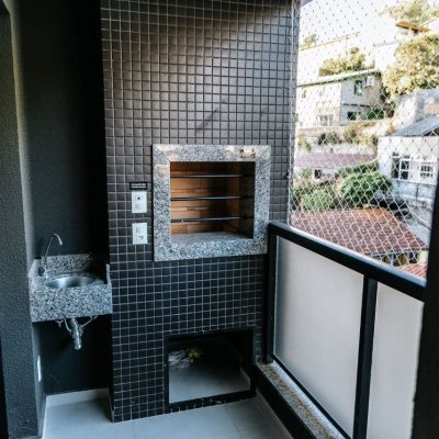 Apartamentos com 67m², 2 quartos, 1 suíte, 1 garagem, no bairro Centro em Florianópolis