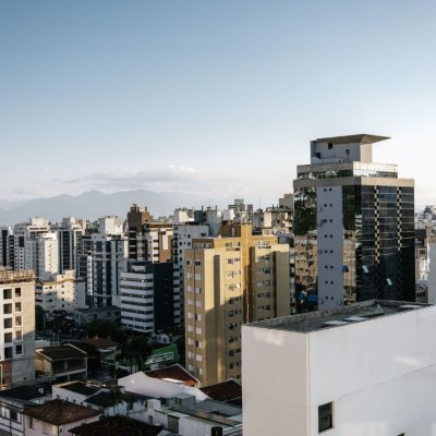 Apartamentos com 67m², 2 quartos, 1 suíte, 1 garagem, no bairro Centro em Florianópolis