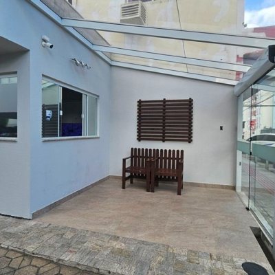 Apartamentos com 75m², 3 quartos, 1 garagem, no bairro Campinas em São José