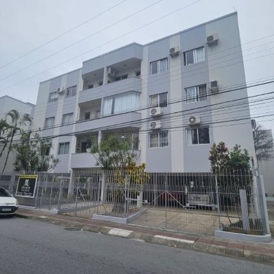 Apartamentos com 75m², 3 quartos, 1 garagem, no bairro Campinas em São José