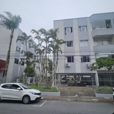 Apartamentos com 75m², 3 quartos, 1 garagem, no bairro Campinas em São José