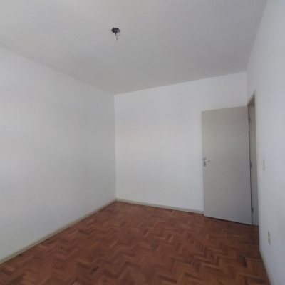 Apartamentos com 45m², 1 quarto, no bairro Centro em Florianópolis