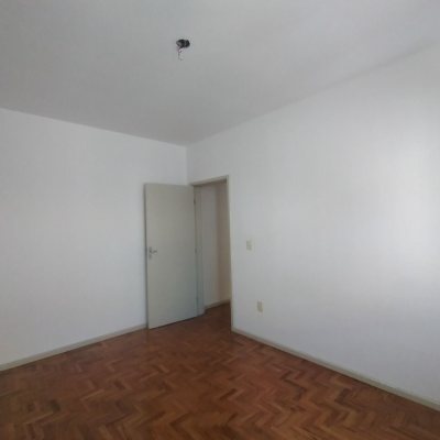 Apartamentos com 45m², 1 quarto, no bairro Centro em Florianópolis