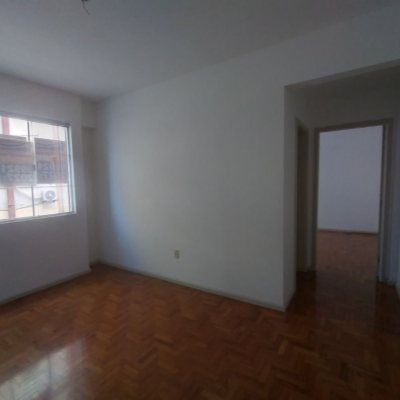 Apartamentos com 45m², 1 quarto, no bairro Centro em Florianópolis