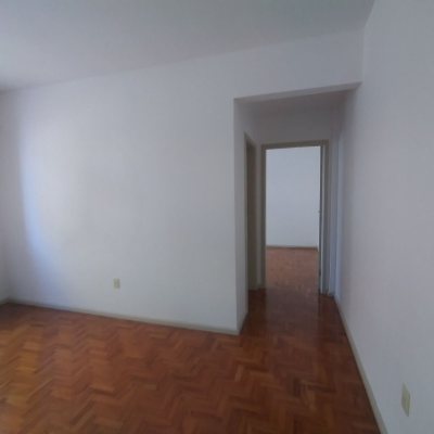 Apartamentos com 45m², 1 quarto, no bairro Centro em Florianópolis