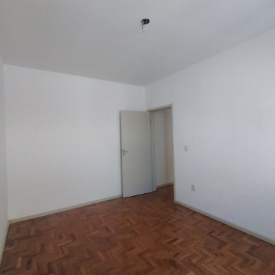 Apartamentos com 45m², 1 quarto, no bairro Centro em Florianópolis