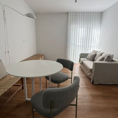 Apartamentos com 71m², 2 quartos, 1 garagem, no bairro Córrego Grande em Florianópolis