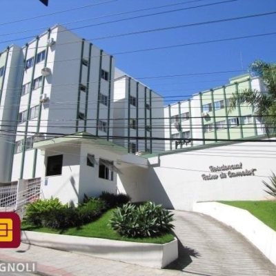 Apartamentos com 71m², 2 quartos, 1 garagem, no bairro Córrego Grande em Florianópolis