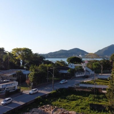 Terreno Comercial/Residencial com 909m², no bairro João Paulo em Florianópolis