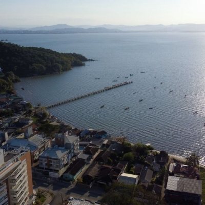 Terreno Comercial/Residencial com 909m², no bairro João Paulo em Florianópolis