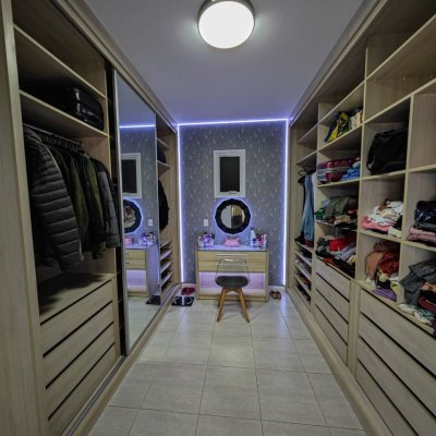 Casa em Condomínio com 298m², 4 quartos, 2 suítes, 2 garagens, no bairro Córrego Grande em Florianópolis