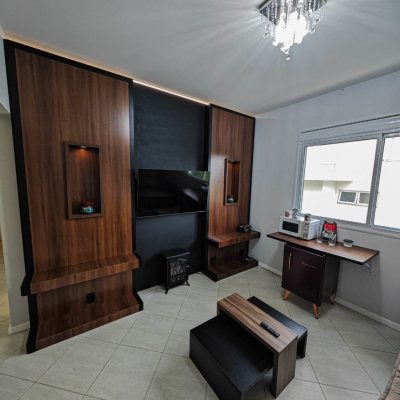 Casa em Condomínio com 298m², 4 quartos, 2 suítes, 2 garagens, no bairro Córrego Grande em Florianópolis