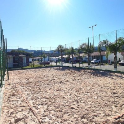 Casa em Condomínio com 74m², 3 quartos, 2 garagens, no bairro Bela Vista em Palhoça