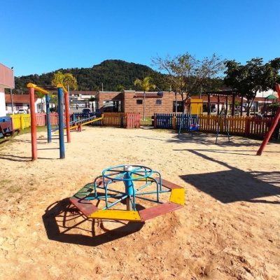 Casa em Condomínio com 74m², 3 quartos, 2 garagens, no bairro Bela Vista em Palhoça