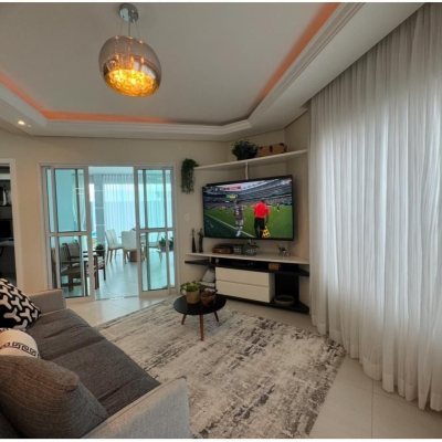 Casa Residencial com 250m², 4 quartos, 2 suítes, 4 garagens, no bairro Campeche em Florianópolis